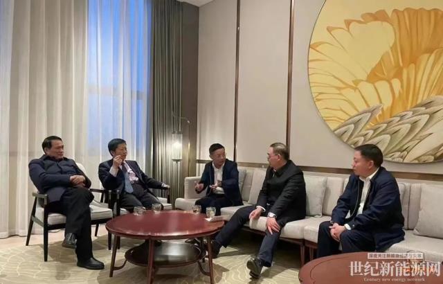 中国电科2所与安徽阜阳开展无银HJT太阳能电池项目等合作