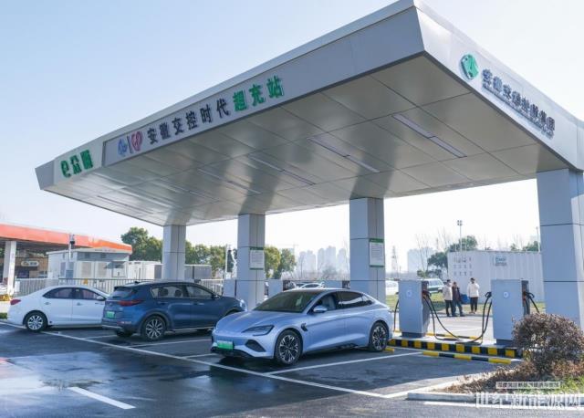 安徽交控×阳光电源：打造安徽首个零碳高速服务区！