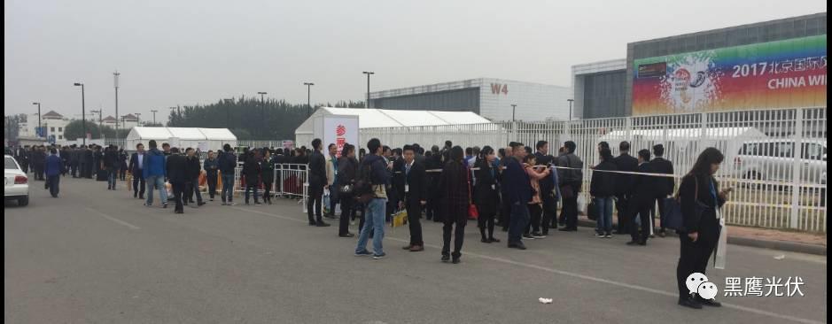 2017中国光伏展览会企业展台大比拼：近50家光伏企业展台大曝光，谁的“面子”和“里子”最吸引你？